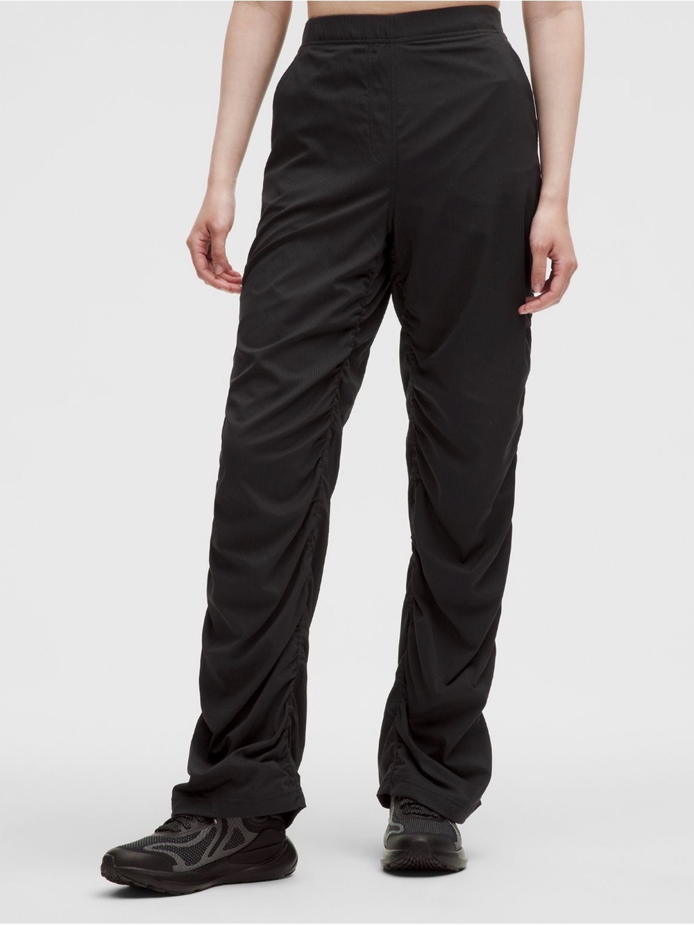 NWT Womenās Dance Studio Slim Fit HR Flared Pant Black - XXS